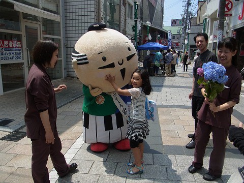 家康くん モール街軽トラ市出陣!!