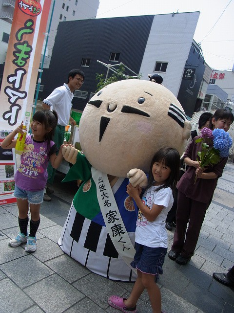 家康くん モール街軽トラ市出陣!!