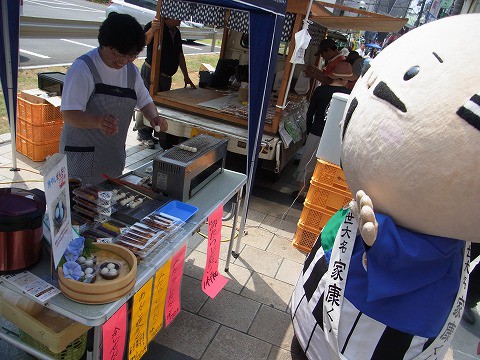 家康くん モール街軽トラ市出陣!!