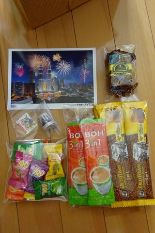 アメリカから届いたモノと、日本から贈ったモノ。 アメリカから届いたモノと、日本から贈ったモノ。