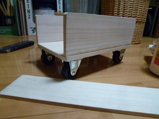 SANTAS TOY WAGON SANTAS TOY WAGON