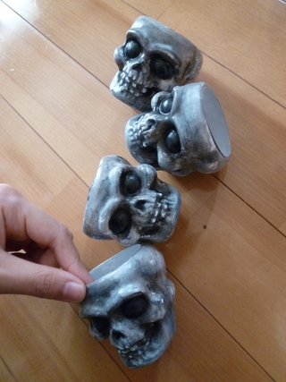 思いがけず、エグめに仕上がった Halloween Wreath 思いがけず、エグめに仕上がった Halloween Wreath