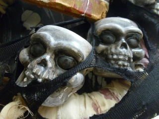思いがけず、エグめに仕上がった Halloween Wreath 思いがけず、エグめに仕上がった Halloween Wreath
