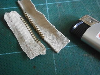 長いのを短くして Mini Zipper. 長いのを短くして Mini Zipper.