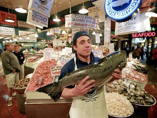 小さいおっさん PIKE PLACE FISH MARKET 小さいおっさん PIKE PLACE FISH MARKET