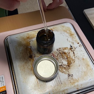 蜜ろうクリームはミツバチからの贈り物 蜜ろうクリームはミツバチからの贈り物