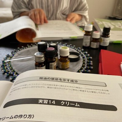 自然素材のクリーム~みつろうクリーム~ 自然素材のクリーム~みつろうクリーム~