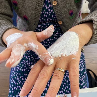 香りが脳に伝わる仕組みについて 香りが脳に伝わる仕組みについて