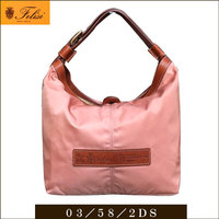 《フェリージ　ハンドバッグ》ピンク色、可愛い！
