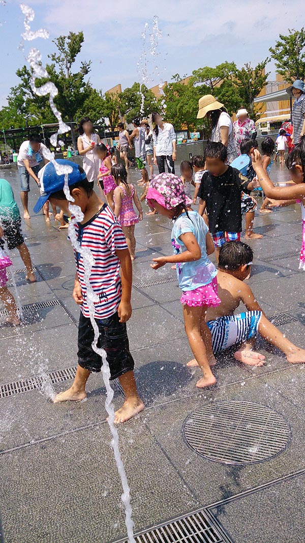 水遊び゚.+:。ヽ(´∀`)ノ゚.+:。 水遊び゚.+:。ヽ(´∀`)ノ゚.+:。