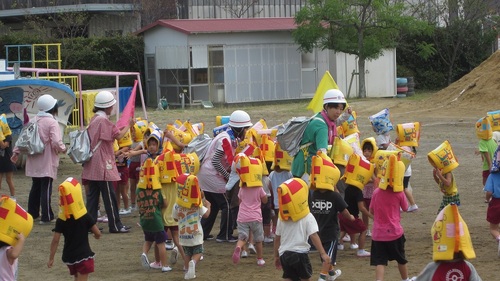 横須賀幼稚園　避難訓練