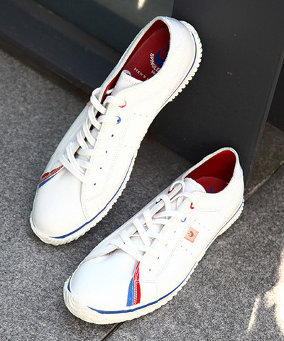 SPINGLE MOVE×MENSMELROSE新作スニーカーが明日入荷します! SPINGLE MOVE×MENSMELROSE新作スニーカーが明日入荷します!