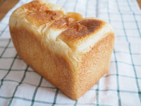 岡崎市のラ・ヴィ・デュ・パンさんの岡崎食パン♪
