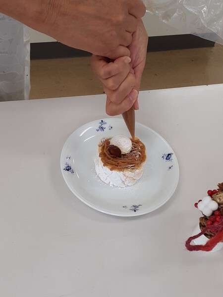《花茶菓ティーパーティー》…