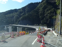 あす開通、新々原田橋。