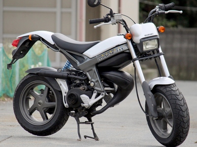 続々と車輌入荷しております!CBR250R!YB-1Four! 続々と車輌入荷しております!CBR250R!YB-1Four!