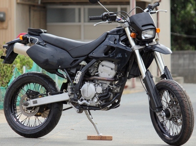 続々と車輌入荷しております!CBR250R!YB-1Four! 続々と車輌入荷しております!CBR250R!YB-1Four!