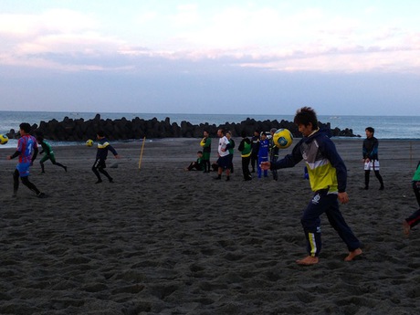 静岡県ビーチサッカーリーグ開幕へ