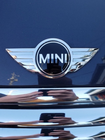 MINIをいぢる・・・エンブレム修正 MINIをいぢる・・・エンブレム修正