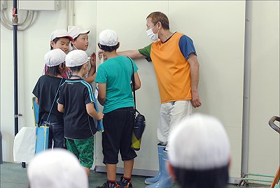 舞阪小学校3年生 チリモンを拾おう