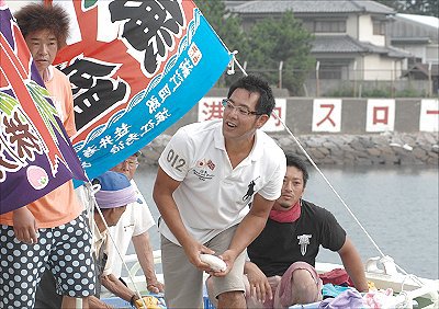 おめでとうございます 漁盛丸新造進水式 おめでとうございます 漁盛丸新造進水式