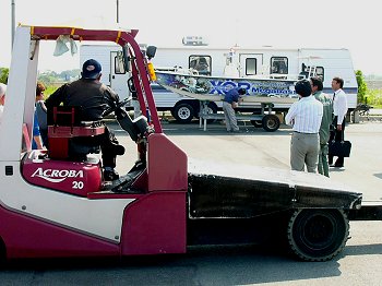 ベースに竜が登場