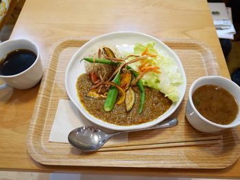 マクロビオティックが揃う、リマカフェ リマ新宿店 マクロビオティックが揃う、リマカフェ リマ新宿店