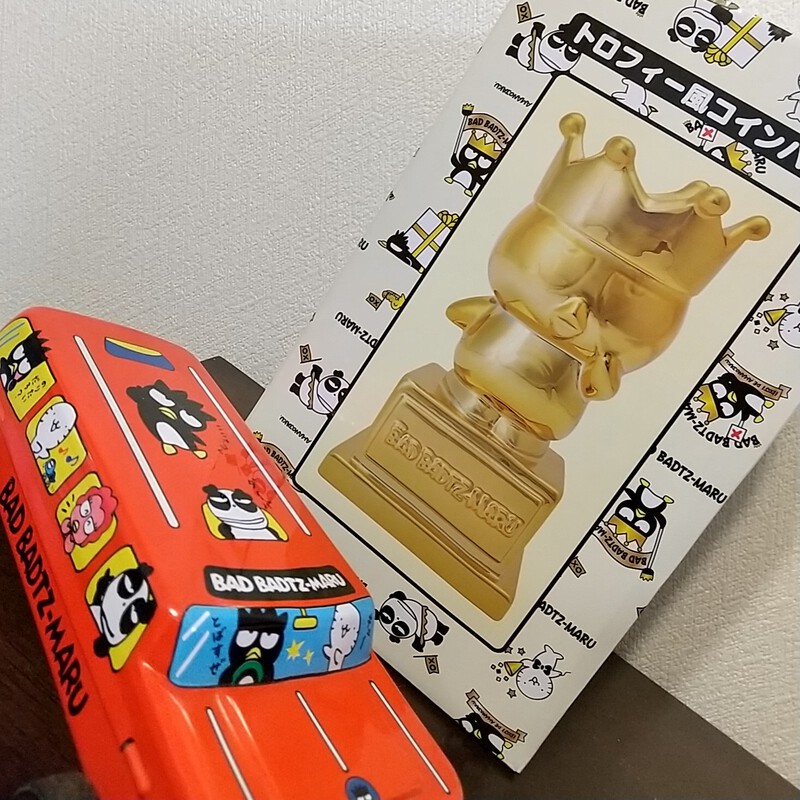 【ばつ丸グッズ】25周年のトロフィーです!