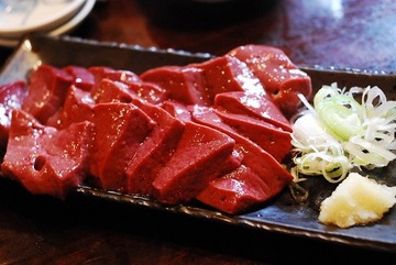 レバ刺が喰えなくなるとは…人生半分美味しくない