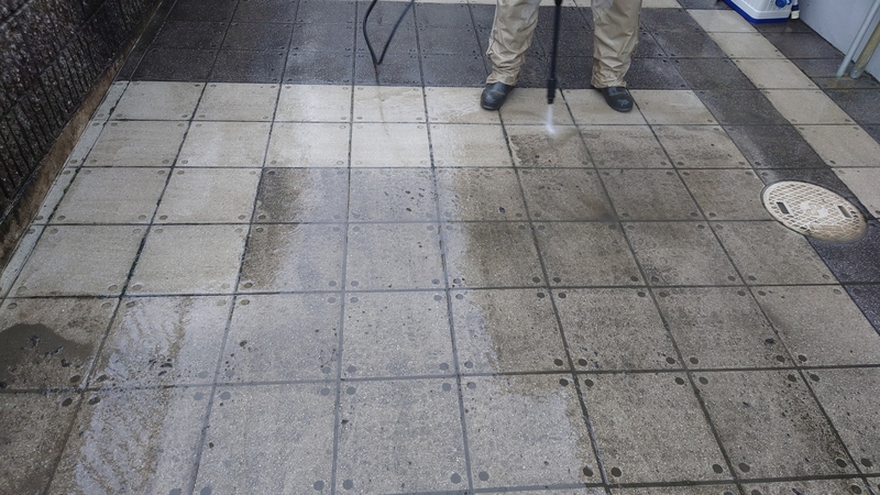雨の日の床掃除