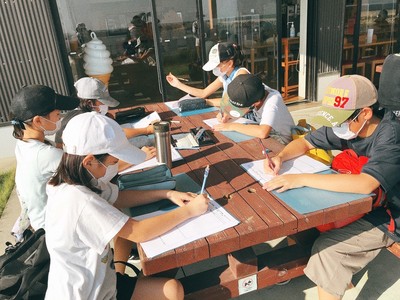 第３回自分よのなか塾（海で学ぶ理科・社会「魚の色と海の色の秘密」）