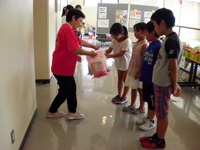 子どもたちの駄菓子屋さん、無事に終了