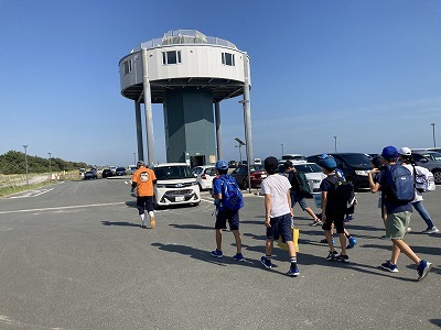 第３回自分よのなか塾（海で学ぶ理科・社会「魚の色と海の色の秘密」）