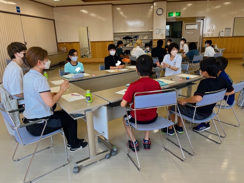 第2回よのなか塾〜大人と話そう〜 社長さんと大学生