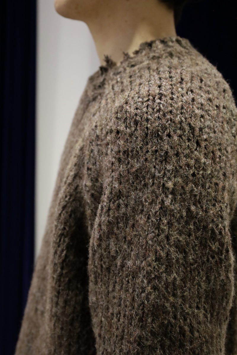 NAHYAT Damaged Hand-Knit