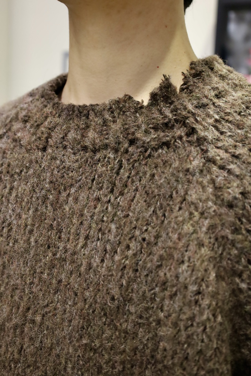 NAHYAT Damaged Hand-Knit
