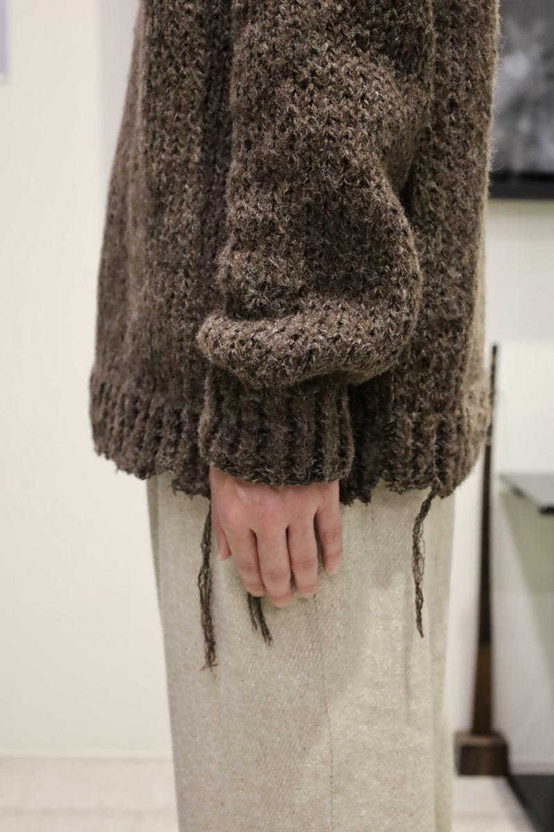 NAHYAT Damaged Hand-Knit
