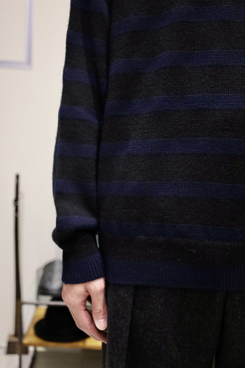 Alpaca/Wool Inside-Out Border Knit NAVY×BLACK