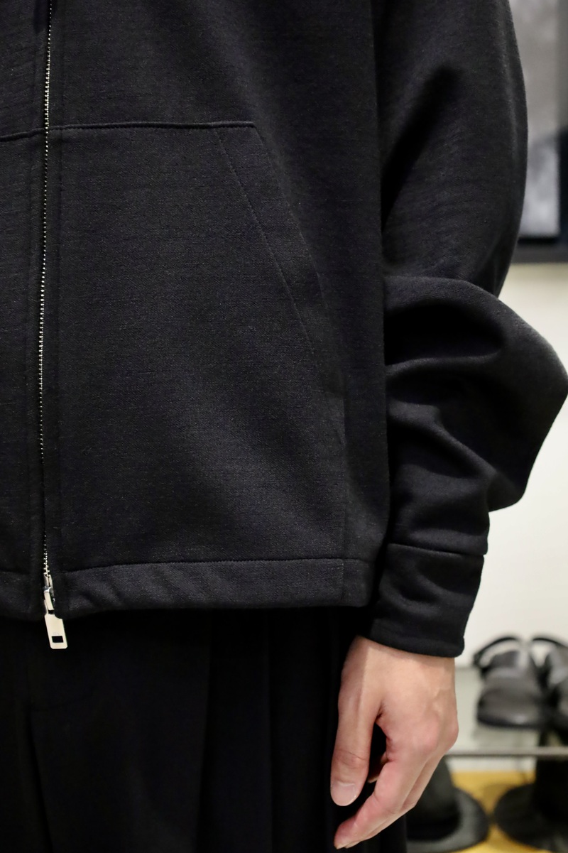 THE RERACS Track Jacket│Ambiance