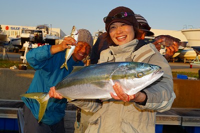 新居マリーナ釣果その５