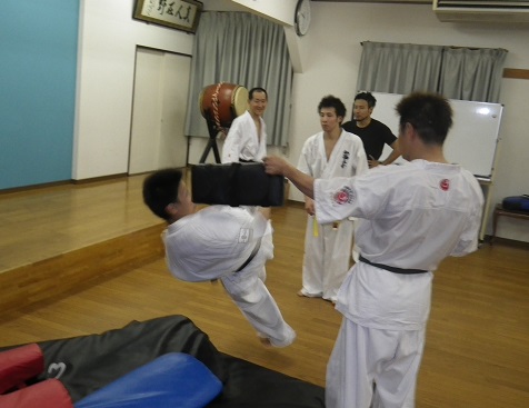 昨日の稽古後の自主トレ