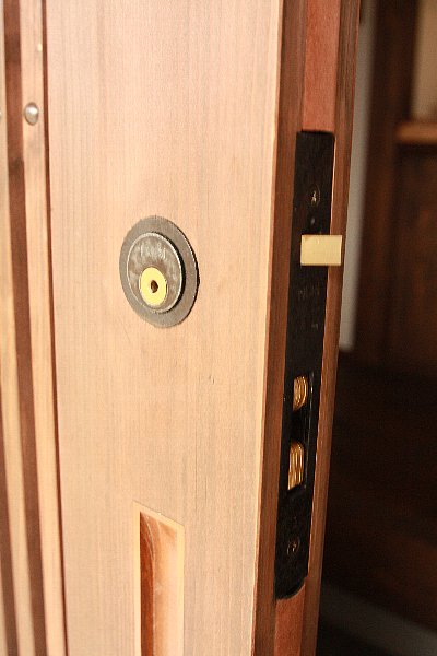 こだわりの玄関建具