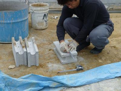 老朽化したブロック塀の積み直し