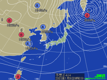 明日の気圧配置図