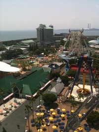 長島スパーランドに来ています♪ 2012/08/09 14:27:06