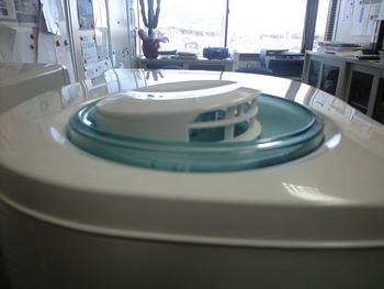 事務所に加湿器を設置