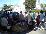 朝市 遠州浜二丁目で開催中！ 2010/11/18 10:47:51