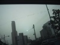 黄砂効果？　白い太陽