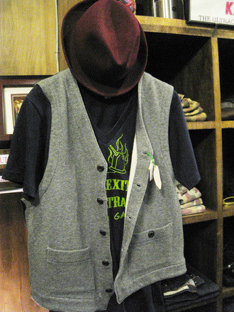 ウルトラコーもTシャツ入荷です