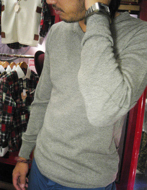 V neck bike入荷！